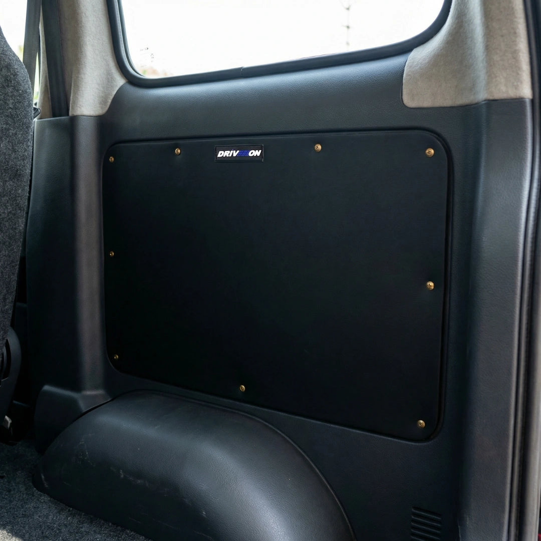 Side panel for ecco