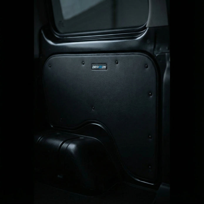 Side panel for tavera